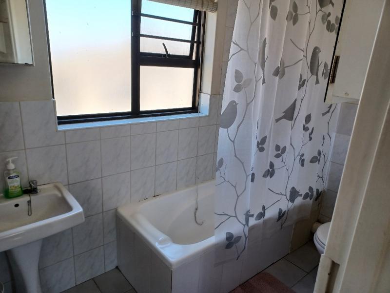 1 Bedroom Property for Sale in Parow North Western Cape